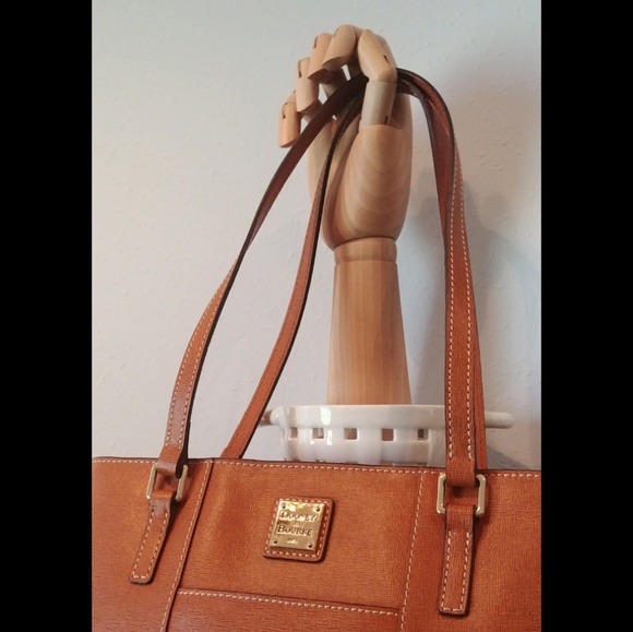 Dooney & Bourke Natural Saffiano Small Lexington - Picture 2 of 8